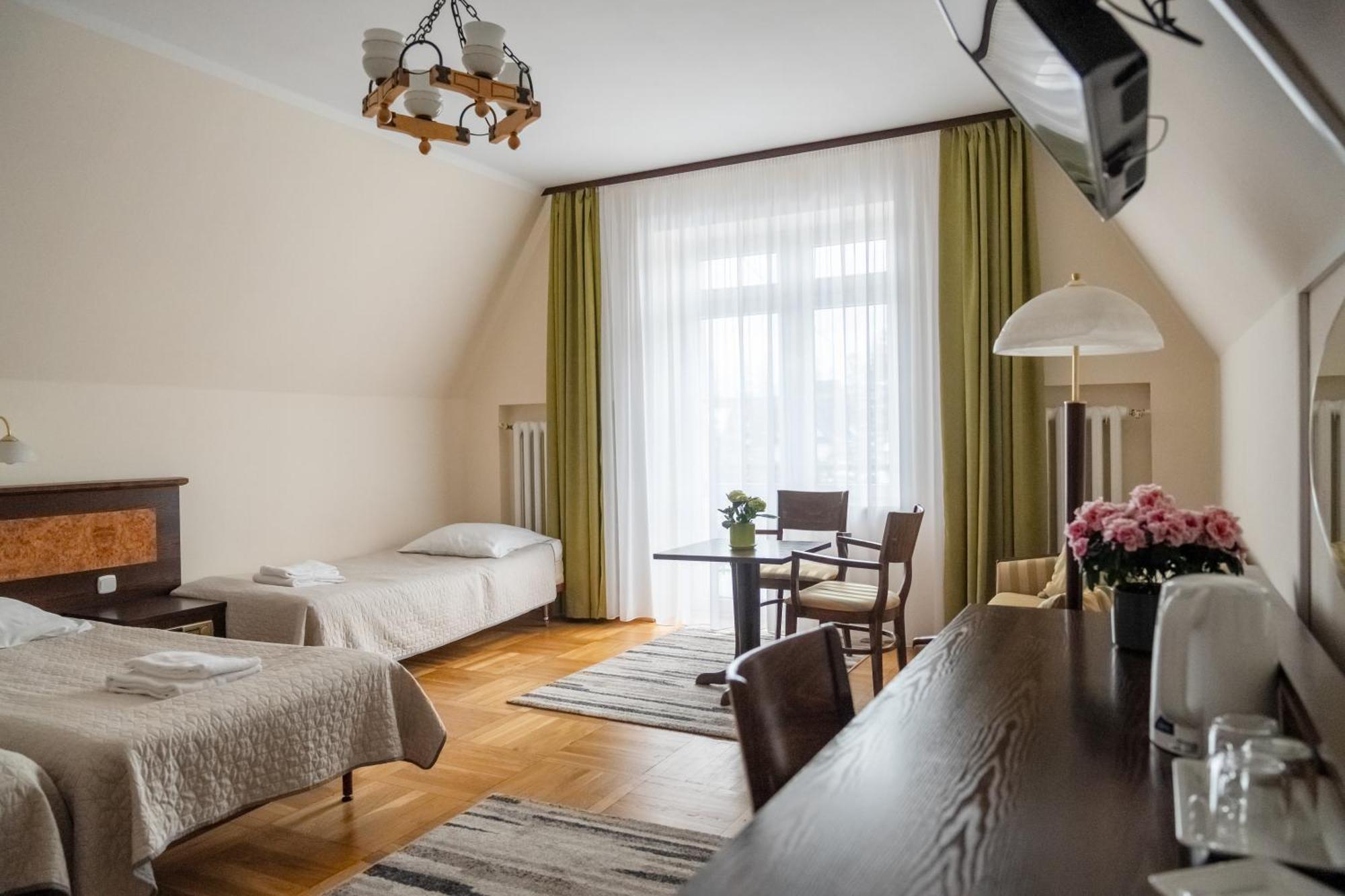 Zespół Dolina Białego - Pan Tadeusz 3* Zakopane
