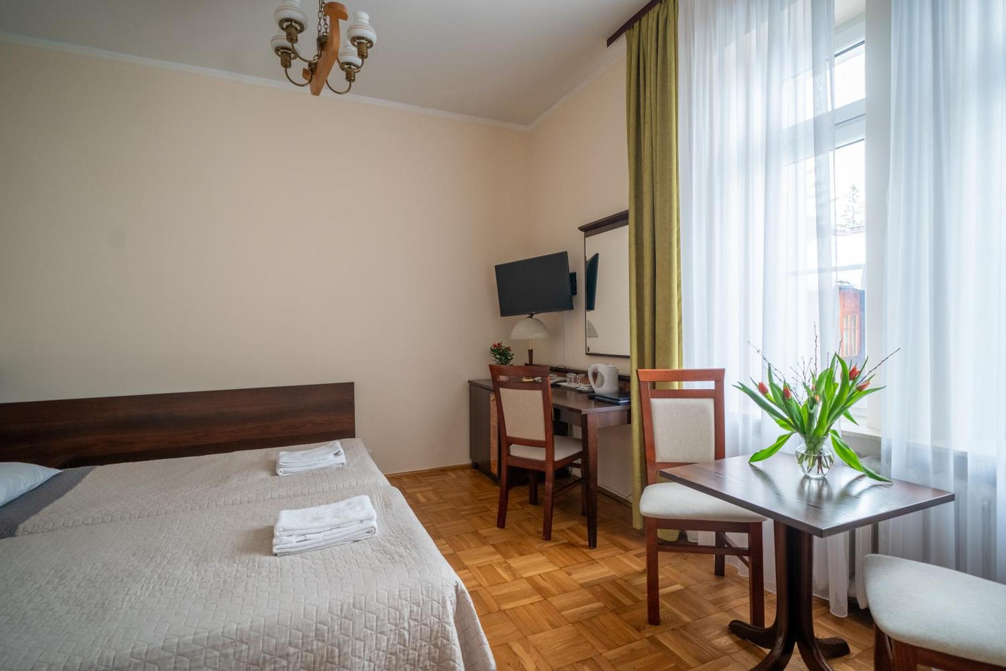 Zespół Dolina Białego - Pan Tadeusz 3*