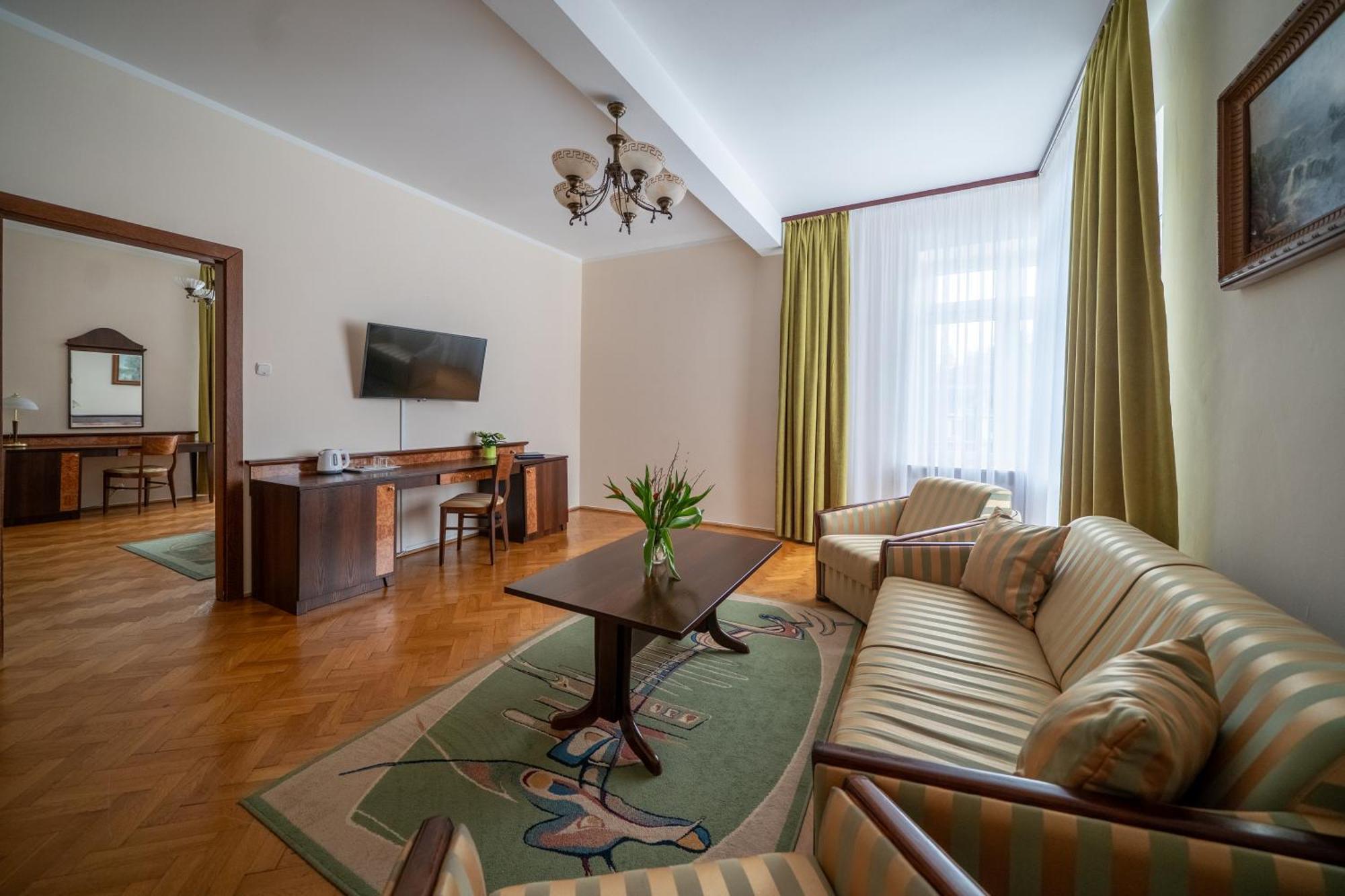 Zespół Dolina Białego - Pan Tadeusz Bed and breakfast Zakopane